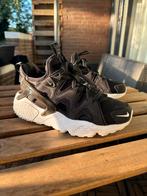 Nike air huarache craft, Kleding | Dames, Schoenen, Zwart, Nike, Ophalen of Verzenden, Sneakers of Gympen