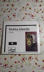 Lanarte Klok Kleedje Borduurpakket - Nieuw, Ophalen of Verzenden, Nieuw, Handborduren, Borduurpakket