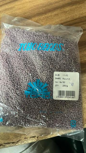 Toho kleur 52 paars 11/0 beschikbaar voor biedingen