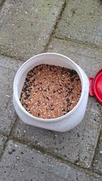 Vogelvoer in ton, Ophalen