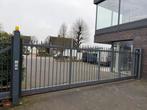 Elektrische schuifpoort + hekwerk te koop, Tuin en Terras, Tuinhekken en Hekwerk, Ophalen, Gebruikt, IJzer, Overige typen