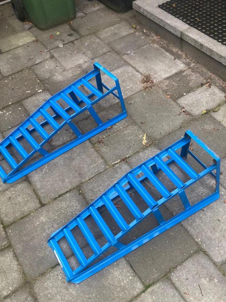 Metalen Oprijbrug - 2500kg - Zo Goed Als Nieuw!, Auto diversen, Autogereedschap, Zo goed als nieuw, Ophalen