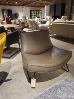 Uwa fauteuil He Design op slede Prisma leder olive nu €549,-, Ophalen, Nieuw, 75 tot 100 cm, Leer