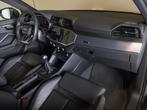 Audi Q3 35 TFSI 2x S-Line / 150pk / Trekhaak / Keyless entry, Voorwielaandrijving, Zwart, 4 cilinders, 150 pk