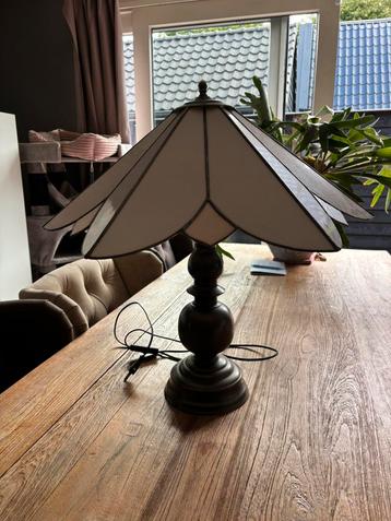 Lamp beschikbaar voor biedingen