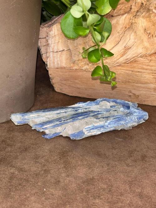 Kyaniet, Verzamelen, Mineralen en Fossielen, Mineraal, Ophalen of Verzenden