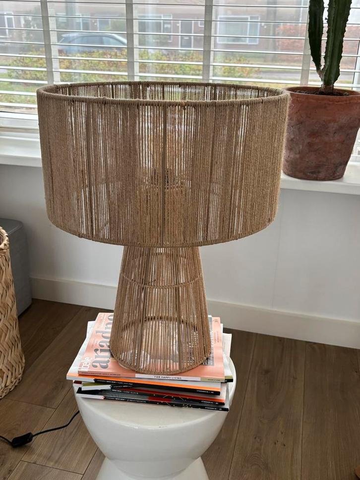 By Boo Tafellamp - Sfeervolle Verlichting, Huis en Inrichting, Lampen | Tafellampen, Zo goed als nieuw, 50 tot 75 cm, Stof, Ophalen of Verzenden