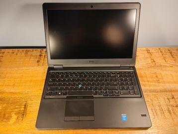 Snelle Dell Latitude E5550 met Intel Core i5, SSD en Win 10 beschikbaar voor biedingen