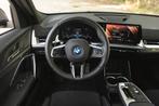 BMW iX2 eDrive20 M Sport / Trekhaak / Sportstoelen / Achteru, X2, Gebruikt, Zwart, Met garantie (alle)
