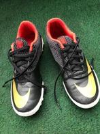 Mooie Zwarte NIKE sportschoenen mt. 39, Ophalen, Zo goed als nieuw