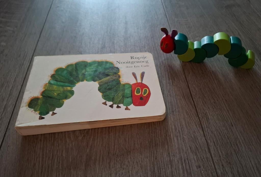 Rupsje Nooitgenoeg met houten rups, Ophalen of Verzenden, Gelezen
