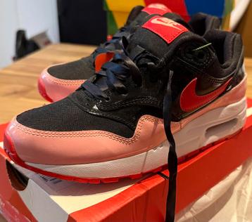 Nike Air Max 1 - Valentines maat 37,5 beschikbaar voor biedingen