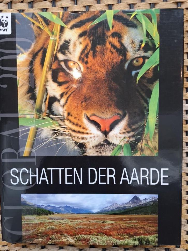 Boek 'Schatten der aarde', Boeken, Natuur, Nieuw, Natuur algemeen, Ophalen of Verzenden
