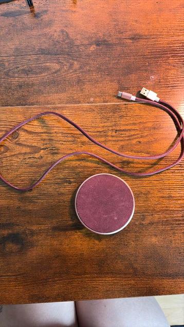 Wireless oplader van Decoded beschikbaar voor biedingen