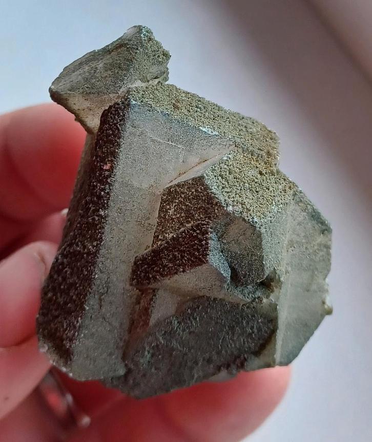 Kwarts met Chloriet uit Zwitserland, Verzamelen, Mineralen en Fossielen, Mineraal, Ophalen of Verzenden