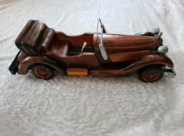  Houten Auto  oud model Decoratief Model beschikbaar voor biedingen