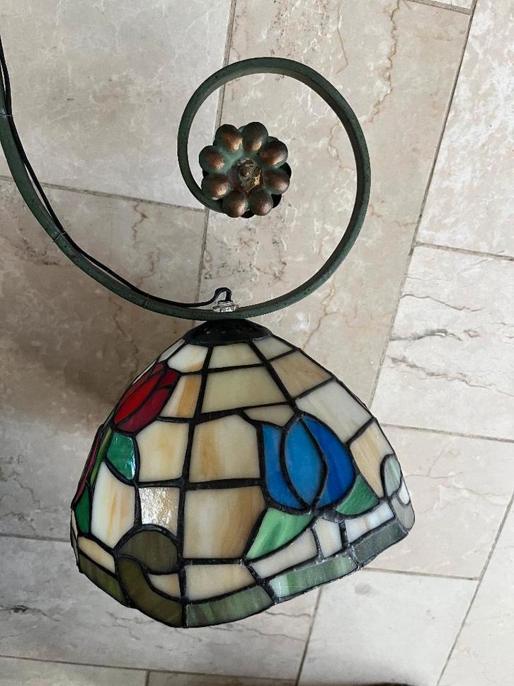 Tiffany hanglamp, Huis en Inrichting, Lampen | Hanglampen, Zo goed als nieuw, 50 tot 75 cm, Glas, Ophalen