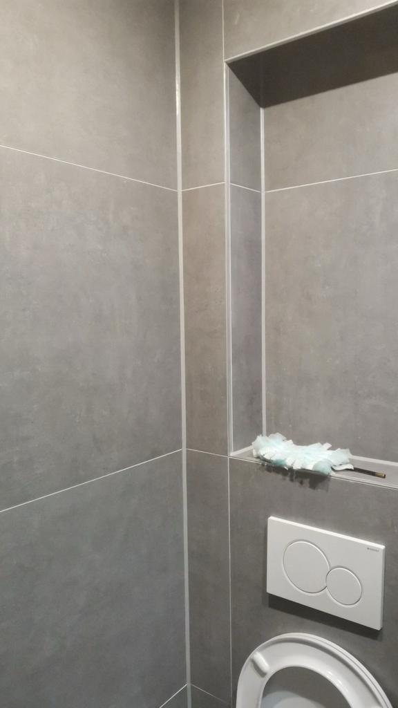 Strak afgewerkt kitwerk in badkamer & toilet – Regio Utrecht, Diensten en Vakmensen, Klussers en Klusbedrijven