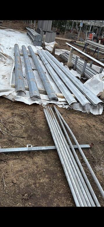 Goot gegalvaniseerd staal per meter beschikbaar voor biedingen