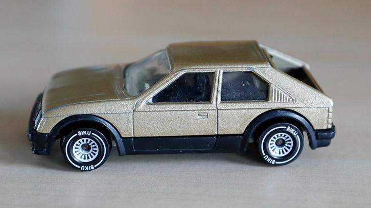 Siku 1047 Opel Kadett D SR, Hobby en Vrije tijd, Modelauto's | 1:50, Zo goed als nieuw, Auto, SIKU, Ophalen