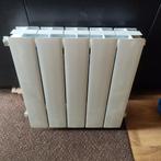 Radiator aluminium, Doe-het-zelf en Verbouw, Verwarming en Radiatoren, Ophalen, Zo goed als nieuw