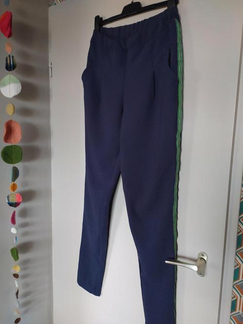 * broek; fijne extra lange zelfgemaakte blauwe broek, maat M, Kleding | Dames, Broeken en Pantalons, Zo goed als nieuw, Maat 38/40 (M)