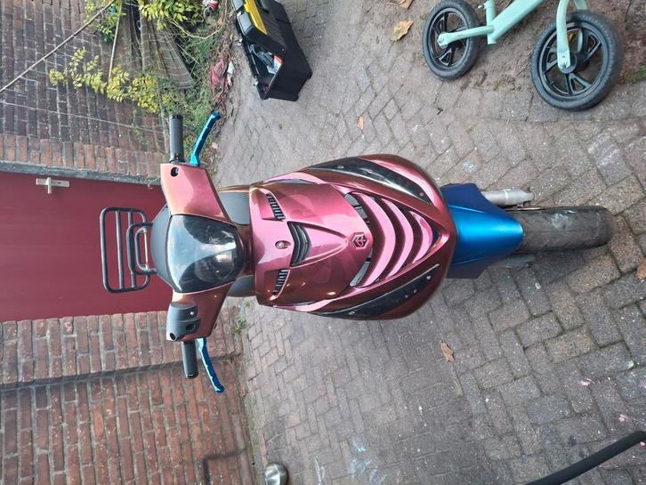 Piaggio zip 4t 2v, Fietsen en Brommers, Scooters | Piaggio, Zo goed als nieuw, Zip, Benzine, Ophalen