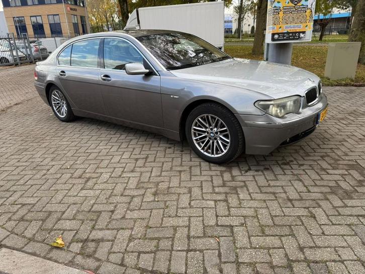 BMW 7-Serie 3.0 I 730i Lang AUT 2003 Grijs, Auto's, BMW, Bedrijf, 7-Serie, Benzine, D, Sedan, Automaat, Origineel Nederlands, Zilver of Grijs