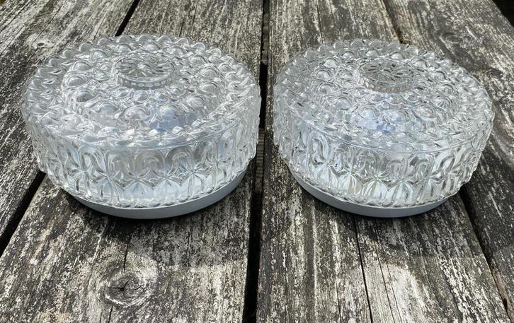 2x Leuke Vintage Plafonnière - retro sixties seventies, Huis en Inrichting, Lampen | Plafondlampen, Zo goed als nieuw, Glas, Metaal