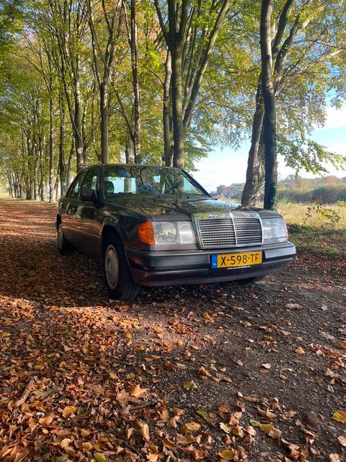 Mercedes-Benz 200E, Auto's, Mercedes-Benz, Particulier, ABS, Airbags, Bluetooth, Centrale vergrendeling, Radio, Trekhaak, USB