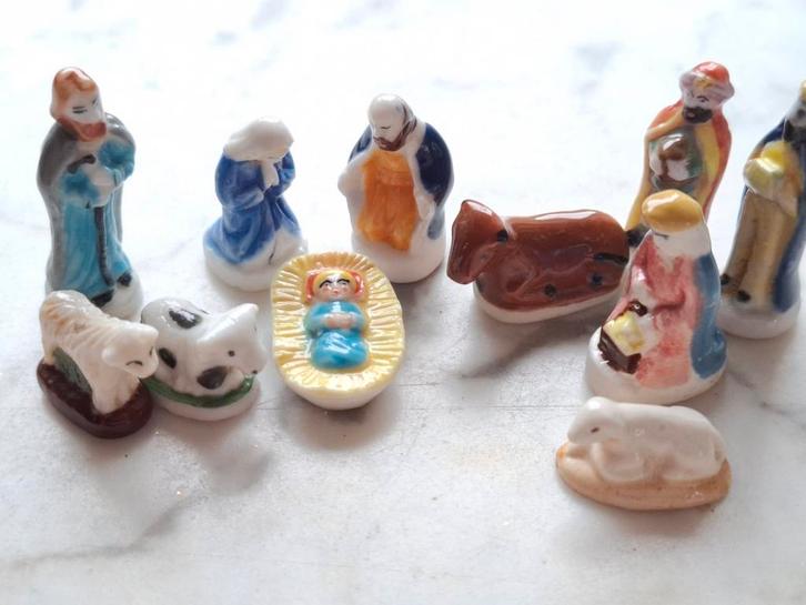 Vintage porseleinen mini kerstgroep kerststal, Diversen, Kerst, Zo goed als nieuw, Verzenden
