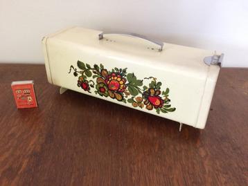 Brabantia witte peperkoektrommel bloemetjes jaren 60 / 70 beschikbaar voor biedingen