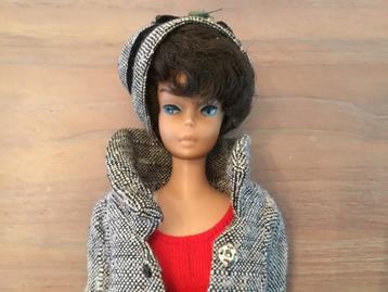 Originele Barbie 1958 met originele kleding beschikbaar voor biedingen