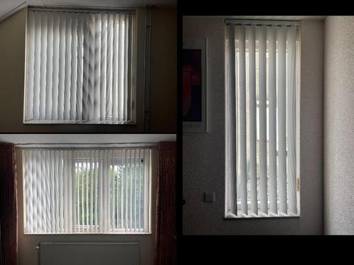 3 Witte verticale lamellen (met rails+plafond bevestiging), Huis en Inrichting, Stoffering | Gordijnen en Lamellen, Gebruikt, 200 cm of meer