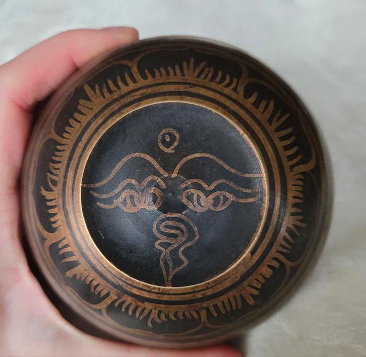 Tibetaanse klankschaal - 10 cm - Handgemaakt, Antiek en Kunst, Kunst | Niet-Westerse kunst, Ophalen of Verzenden