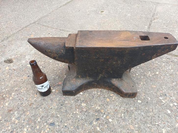 Aambeeld 96Kg, Antiek en Kunst, Antiek | Gereedschap en Instrumenten, Ophalen