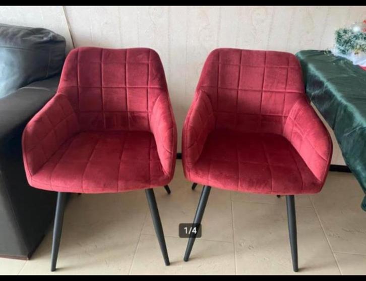 2 rode velvet stoelen met armleuning, Huis en Inrichting, Stoelen, Zo goed als nieuw, Twee, Rood, Ophalen of Verzenden
