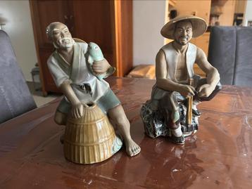 Set van twee Chinese porseleinen beeldjes uit de jaren ‘80 beschikbaar voor biedingen