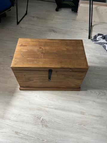 Opbergkist hout  beschikbaar voor biedingen