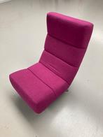 Leuke roze fauteuil met chromen draaivoet, Minder dan 75 cm, Modern, Metaal, Zo goed als nieuw