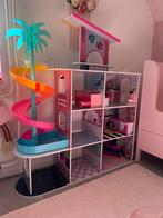 LOL mega poppenhuis met zwembad en glijbaan, Ophalen, Zo goed als nieuw, Poppenhuis