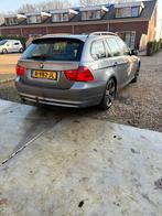 BMW 3-Serie 2.0 318 I Touring 2010 Grijs, Achterwielaandrijving, Handgeschakeld, Particulier, 1405 kg