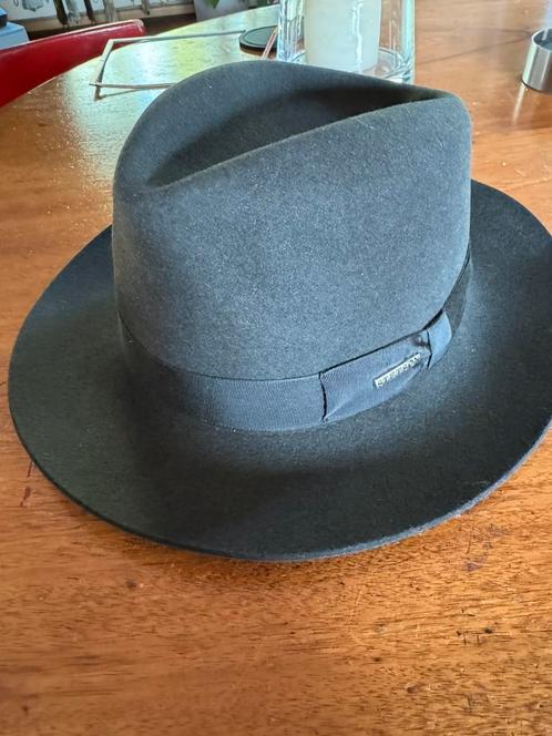 STETSON PENN 54 antraciet gleufhoed, Kleding | Heren, Hoeden en Petten, Zo goed als nieuw, Ophalen of Verzenden