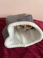 Cat cave/ kattenhol/ nest voor poezen, Ophalen of Verzenden, Nieuw, Pluche