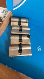 5 gelijksluitende cilindersloten 30/30, Ophalen of Verzenden, Zo goed als nieuw