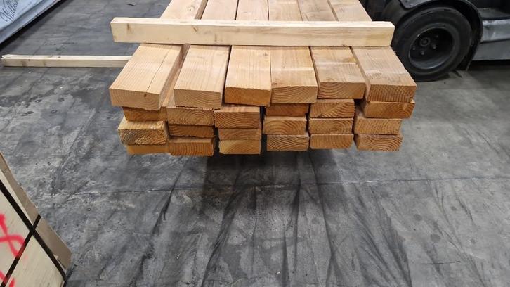 Tweede keus douglas balken 63x150mm, Doe-het-zelf en Verbouw, Hout en Planken, Nieuw, Balk, Overige houtsoorten, 300 cm of meer