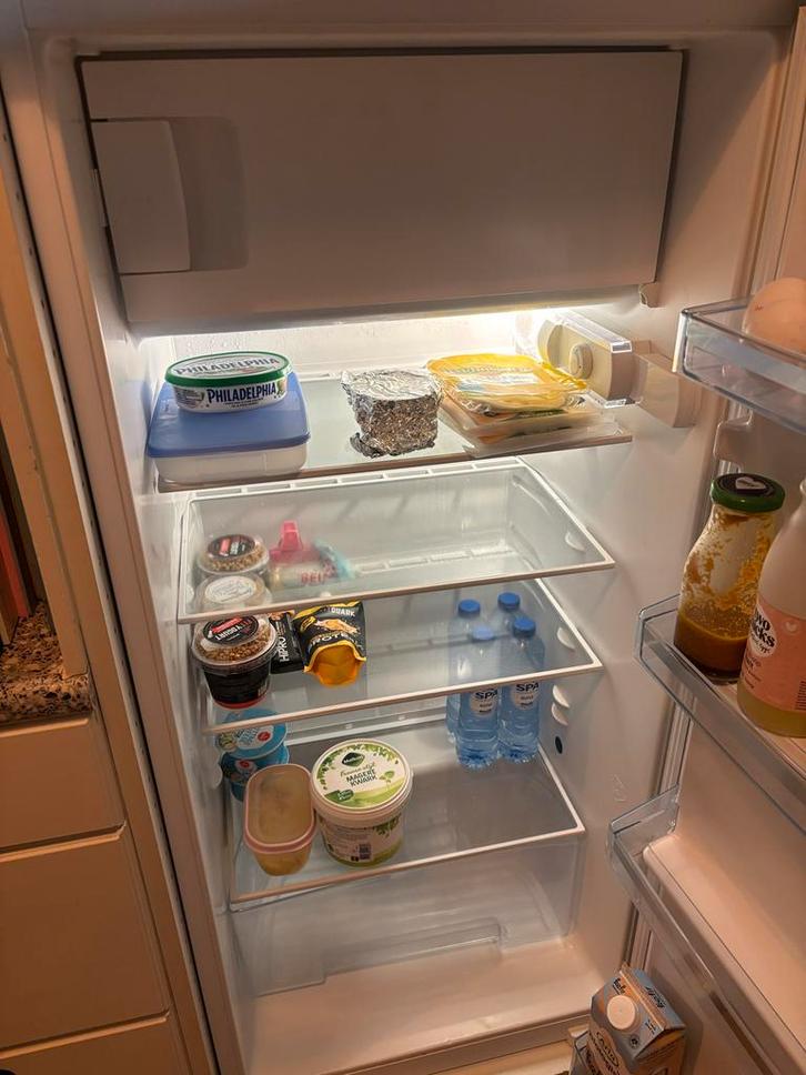 Bosch KIL24V21FF INBOUWKOELKAST, Witgoed en Apparatuur, Koelkasten en IJskasten, Gebruikt, Met vriesvak, 150 tot 200 liter, 85 tot 120 cm