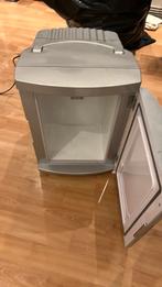 Mini koelkast, Witgoed en Apparatuur, Ophalen, Zo goed als nieuw, Minder dan 60 cm, Minder dan 85 cm