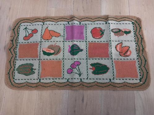 vintage kleedje, wand of vloer, met gezellig fruit, jaren 60, Antiek en Kunst, Curiosa en Brocante, Verzenden