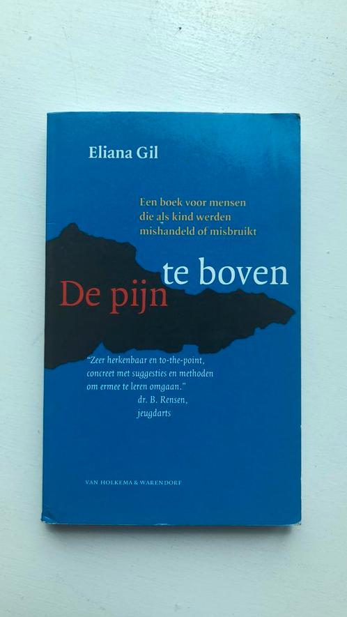 E. Gil - De pijn te boven ; Samen de pijn te boven, Boeken, Politiek en Maatschappij, Zo goed als nieuw, Maatschappij en Samenleving